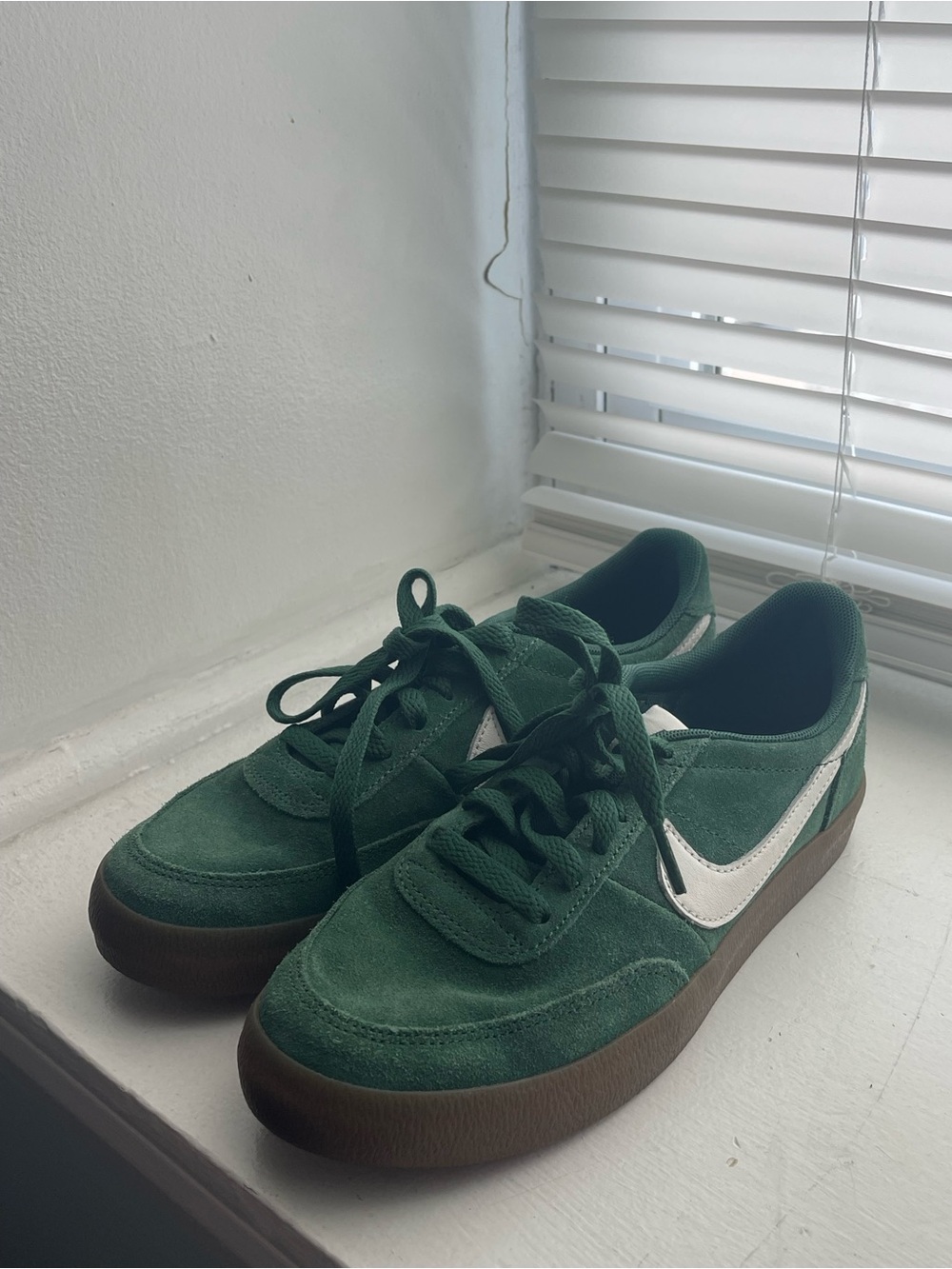 Nike Green Low-Top Sneakers with White Swoosh